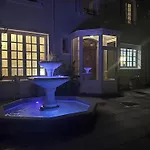 Logis Vélès 4*