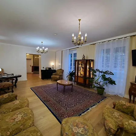 Logis Veles Bed & Breakfast Aubin (Aveyron)