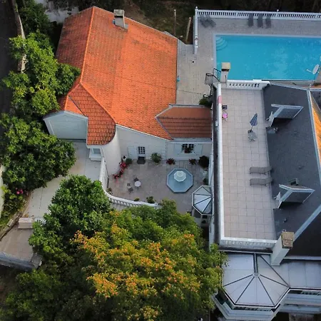 Bed & Breakfast Logis Veles
