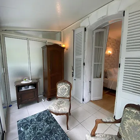 Logis Veles Bed & Breakfast Aubin (Aveyron)
