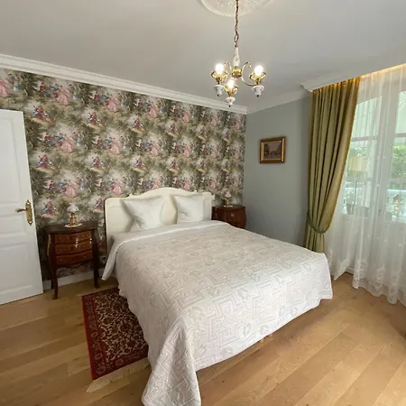 Logis Veles Aubin (Aveyron)