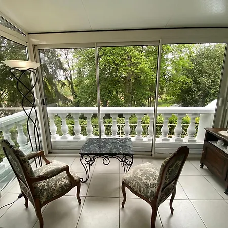 Logis Veles Bed & Breakfast 4*