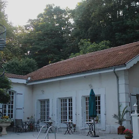 Logis Veles 4* Aubin (Aveyron)