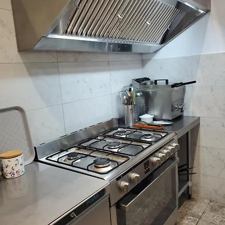 Logis Veles Bed & Breakfast 4*