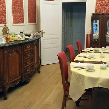 Logis Veles Bed & Breakfast Aubin (Aveyron)
