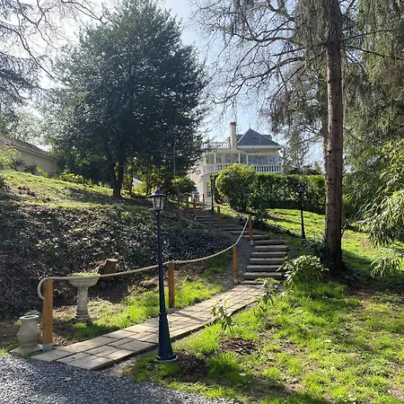 Logis Veles Bed & Breakfast Aubin (Aveyron)