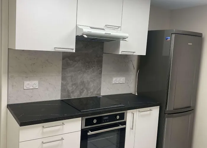 Logis Veles 住宿加早餐酒店